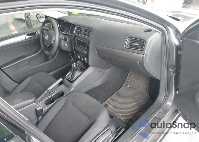 3VWLA7AJ1FM329285: 44329144