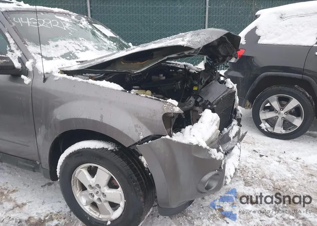 1FMCU9DG5AKD31350: 44329212