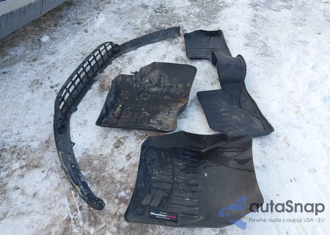 1FADP3F20GL228005: 44329264