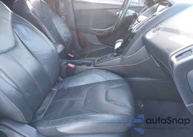 1FADP3F20GL228005: 44329264