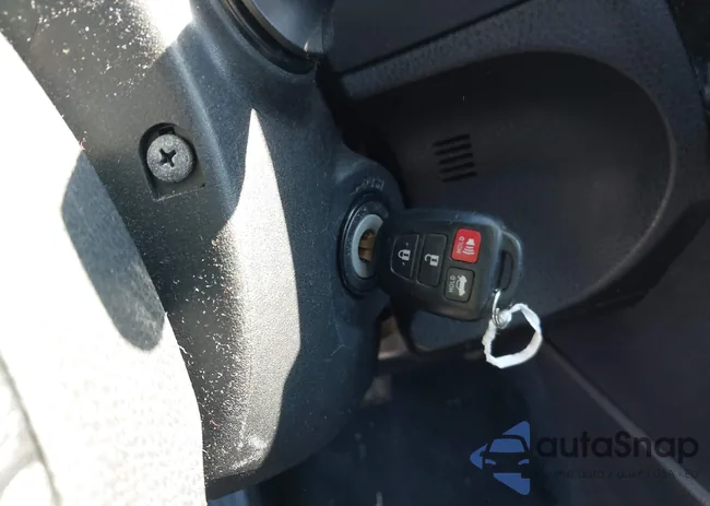 2T1BURHEXEC058521: 44329275