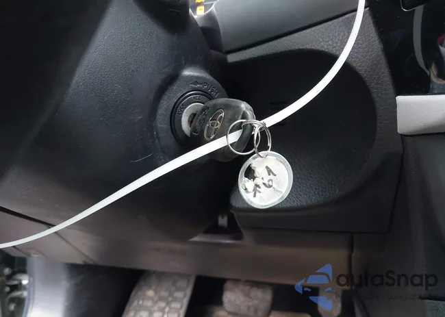 2T1BURHE4FC247795: 44329283