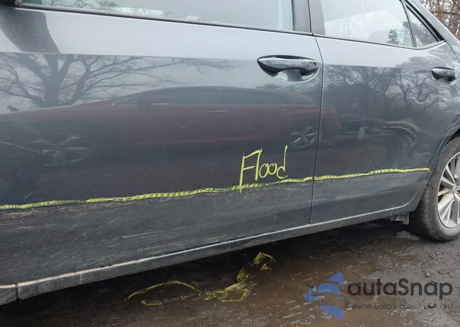 2T1BURHE4FC247795: 44329283