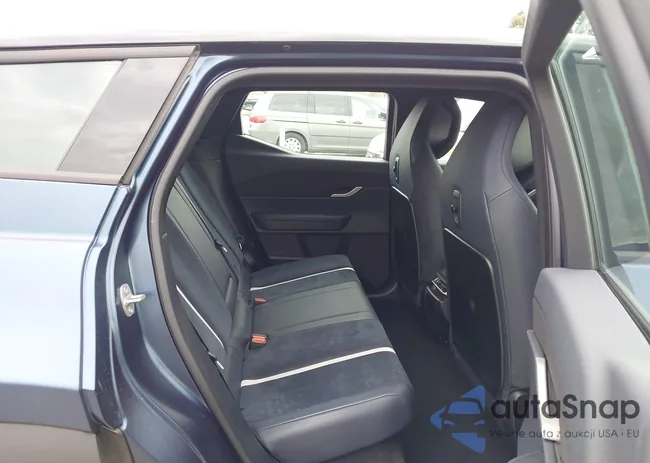 VCF1ZBU24PG002921: 44329337