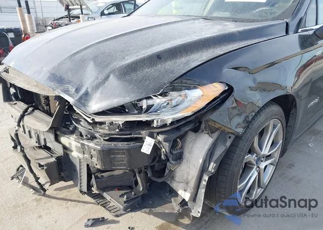 3FA6P0LU4HR216746: 44329372