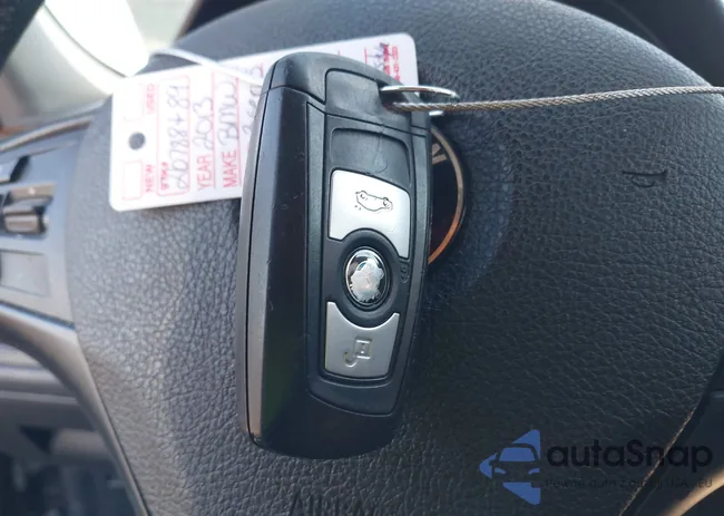 WBA3B3G5XDNR80661: 44329472