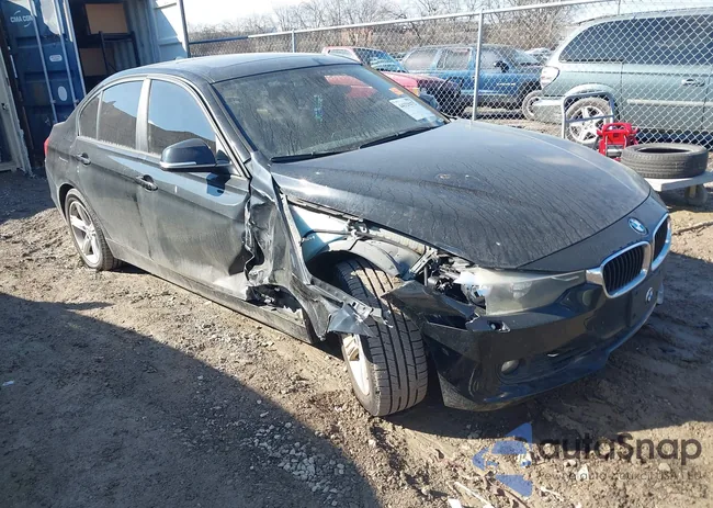 WBA3B3G5XDNR80661: 44329472