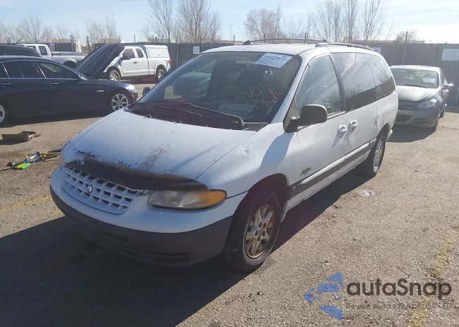 2P4GP44R2VR238127: 44329475