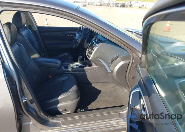 1N4AL3AP4JC234477: 44329493