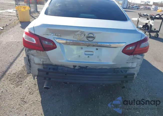 1N4AL3AP0JC161303: 44329539