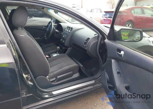 1N4AL2AP8BC172397: 44328596