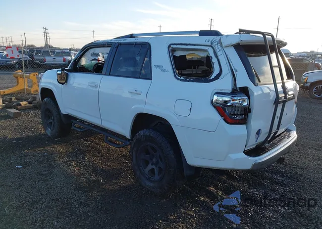 JTEBU5JR0H5423792: 44328671