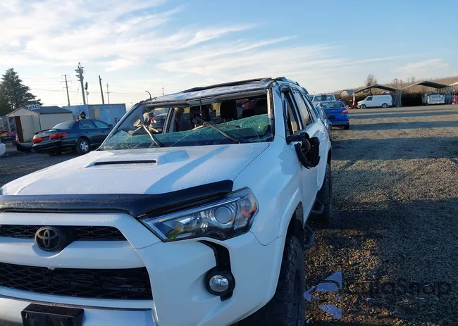 JTEBU5JR0H5423792: 44328671