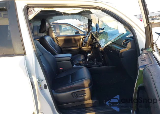 JTEBU5JR0H5423792: 44328671