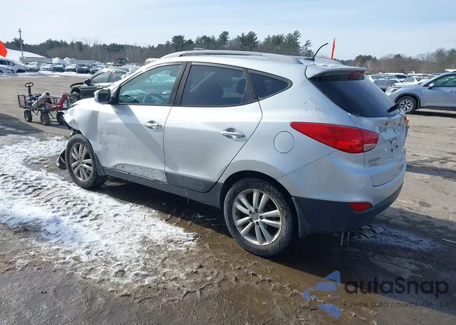 KM8JU3AC7CU357235: 44328702