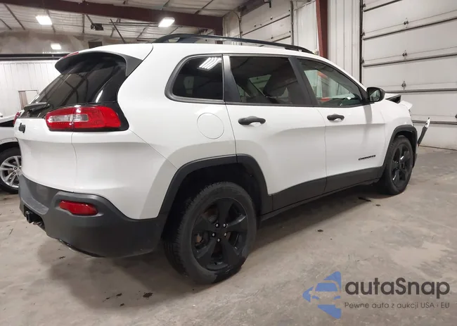 1C4PJLAS5HW603306: 44328721