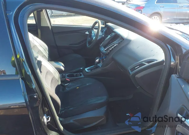 1FADP3F27EL141408: 44328724