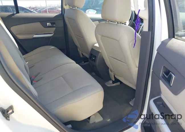 2FMDK3GCXCBA62744: 44328846