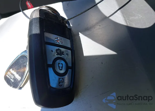 3FA6P0LU2KR262924: 44328854