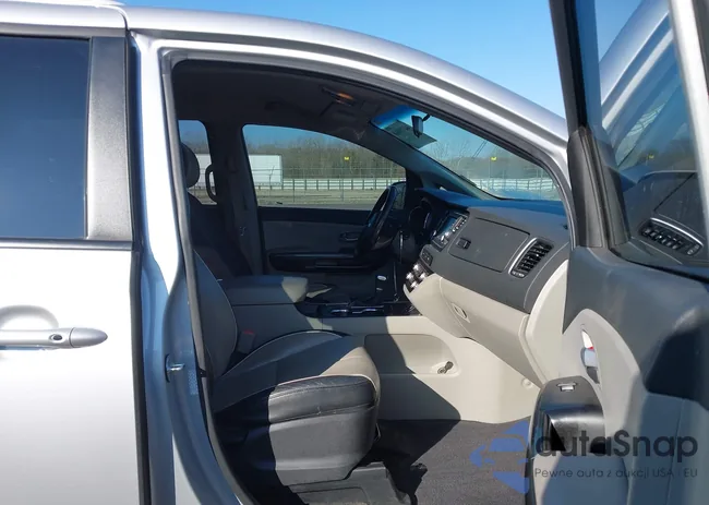 KNDMB5C15M6672037: 44328868