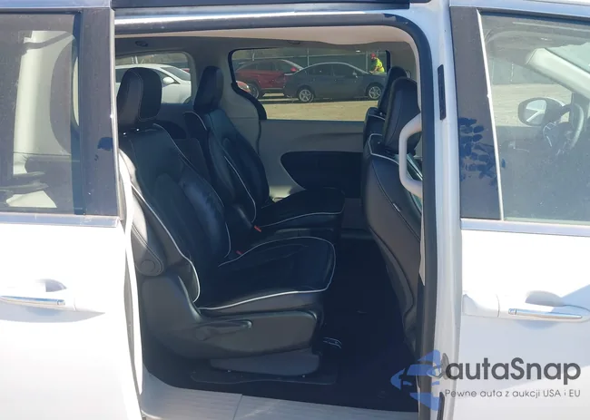 2C4RC1S71PR626431: 44328902