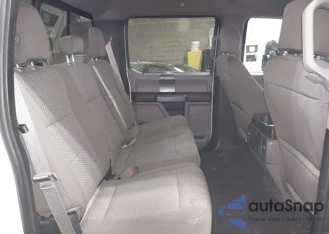 1FTEW1EG3JFC13765: 44330054