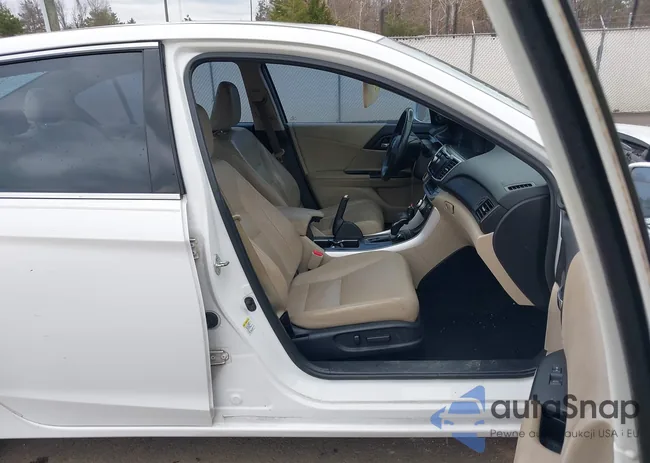 1HGCR3F95DA026086: 44330077