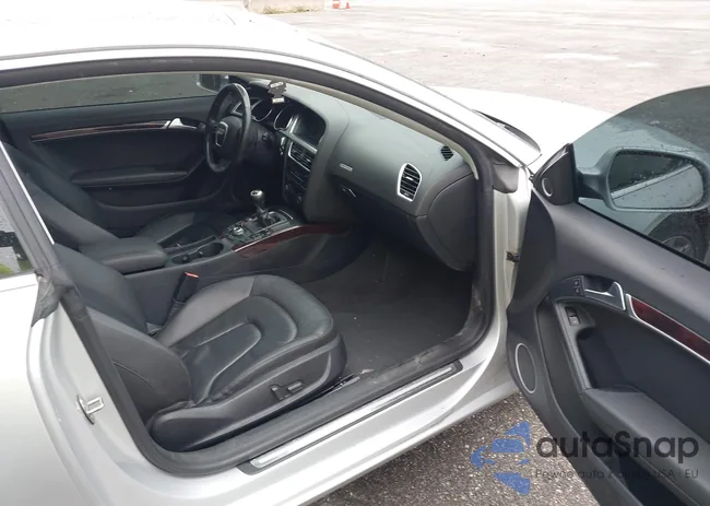 WAURFAFR6BA040563: 44330242