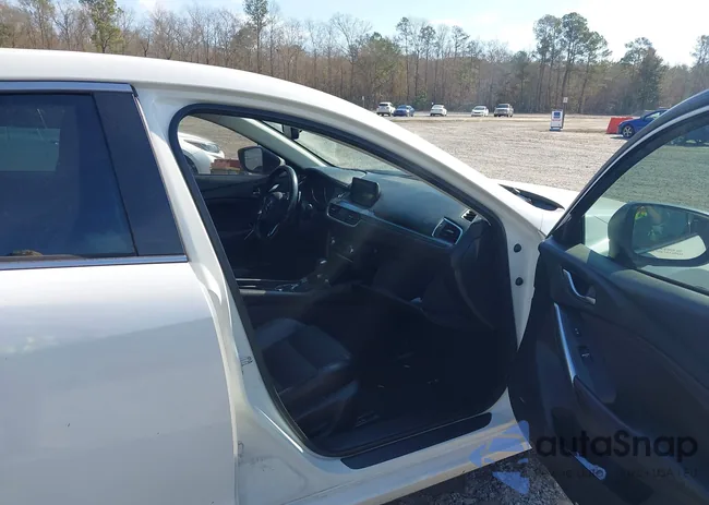 JM1GL1W51H1102041: 44330363