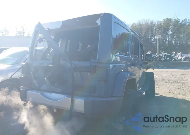 1C4BJWEG4FL703820: 44330510