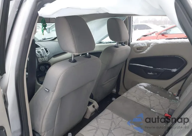 3FADP4BJ3CM121106: 44329608