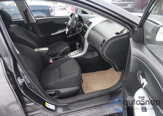 2T1BU4EE6BC748401: 44329636