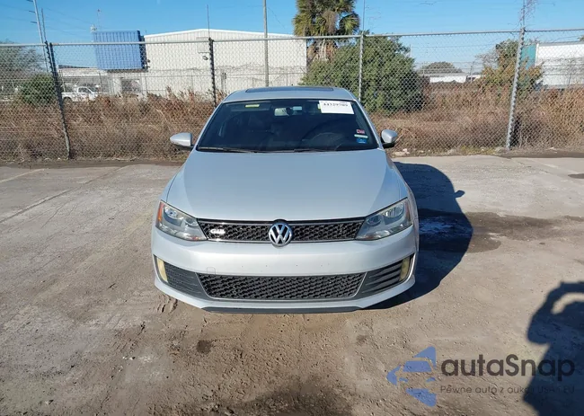 3VW4S7AJ2DM284422: 44329709