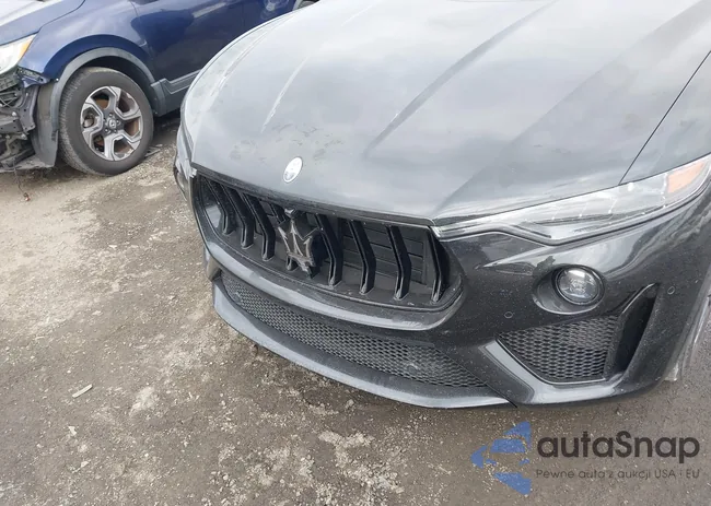 ZN661ZUM3NX402763: 44329773