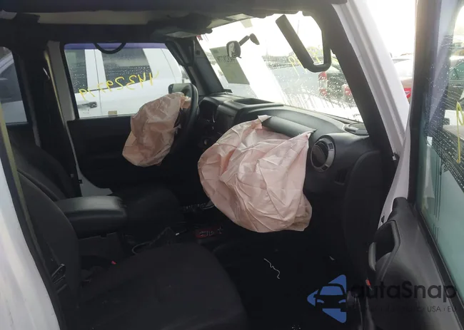 1C4BJWDG4HL506280: 44329779