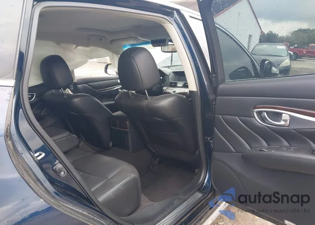 JN1BY1PR3JM370674: 44329809