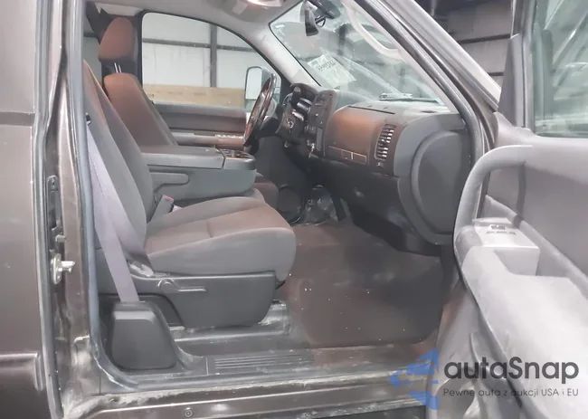 1GTHK29K48E201539: 44329955