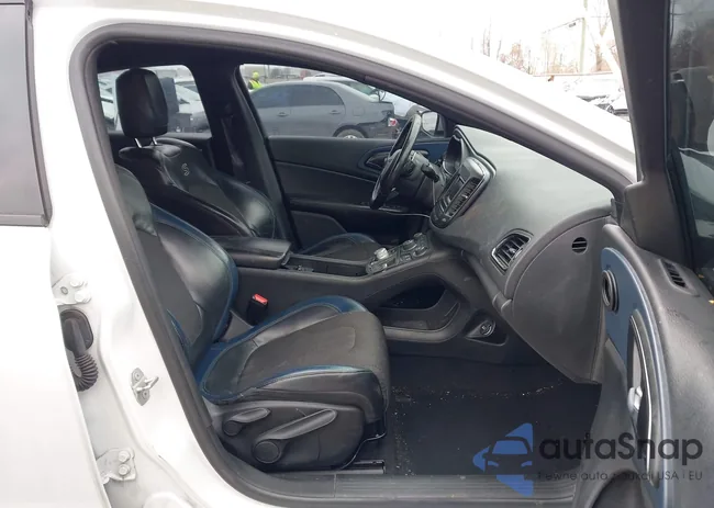 1C3CCCBB9FN717906: 44331000