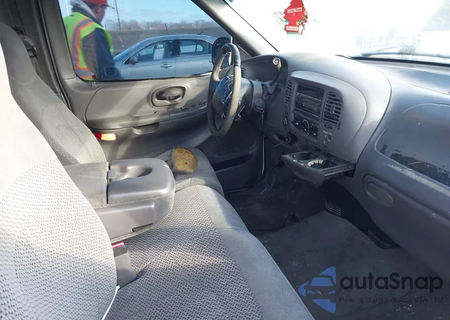 1FTRF08W5XKB94215: 44331004