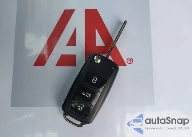 1VWAT7A37HC008911: 44331057