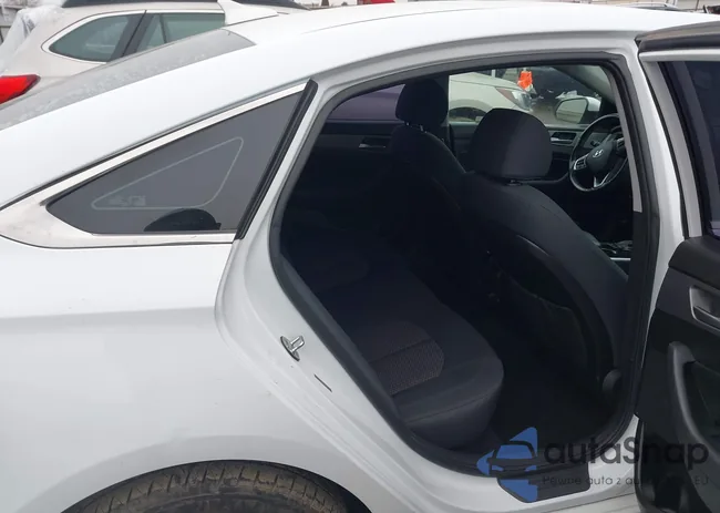 5NPE34AF0KH747207: 44331082