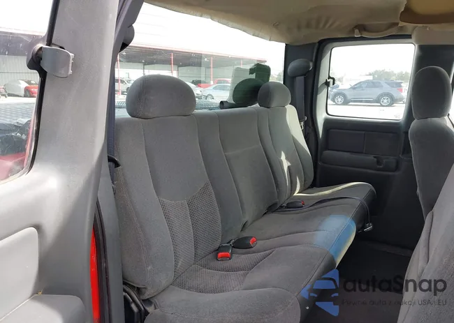 1GCEC19T33Z284983: 44331120