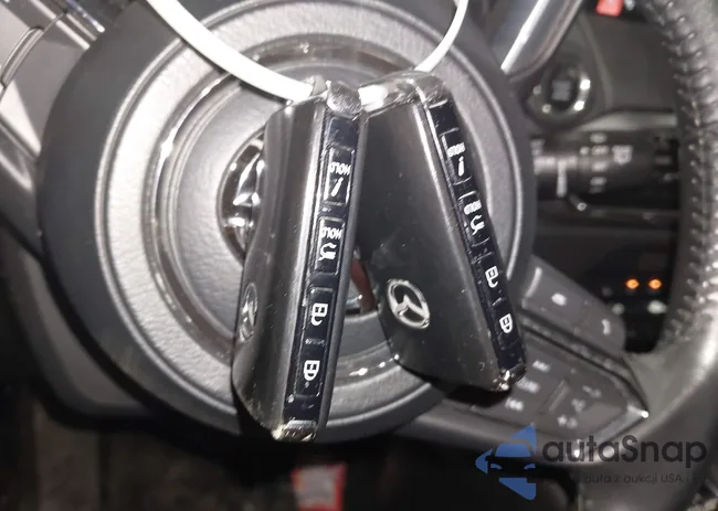 JM3TCBCY1L0401585: 44331137