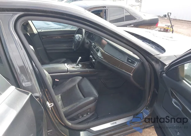 WBAKA4C56BC612819: 44331242