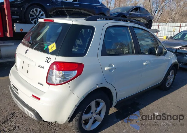 JS2YB413575108937: 44331267