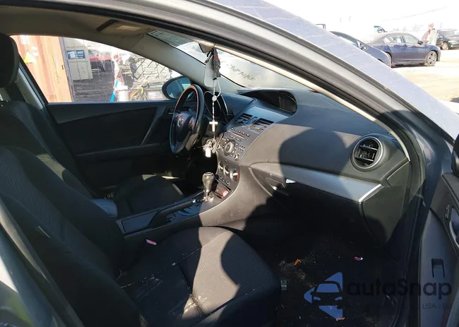 JM1BL1L72C1582986: 44331272