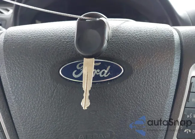 3FAHP0JA2BR151579: 44331358