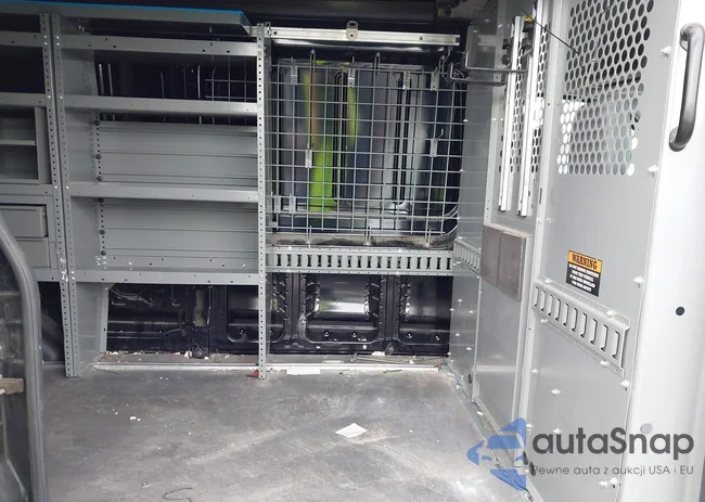 1FTYR2XM7HKB54668: 44331398