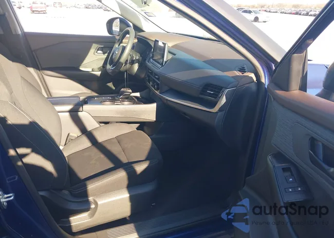 5N1BT3AA8PC907429: 44331408