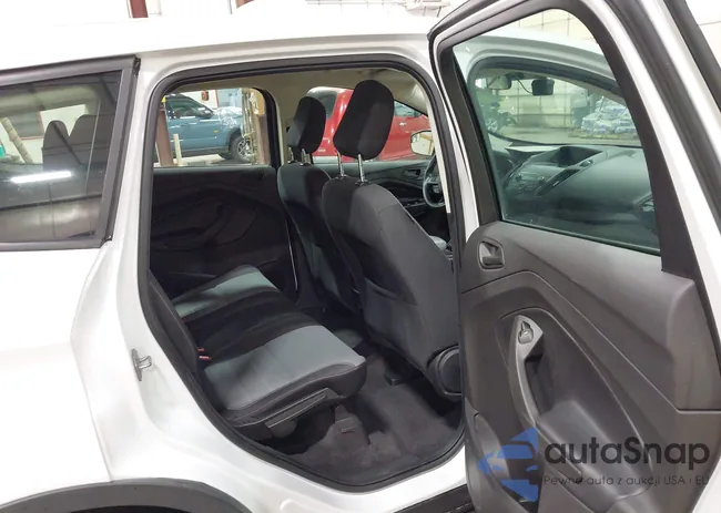 1FMCU0F76KUB05896: 44331515